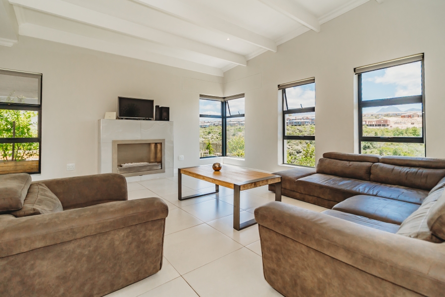 4 Bedroom Property for Sale in Welgelegen Western Cape